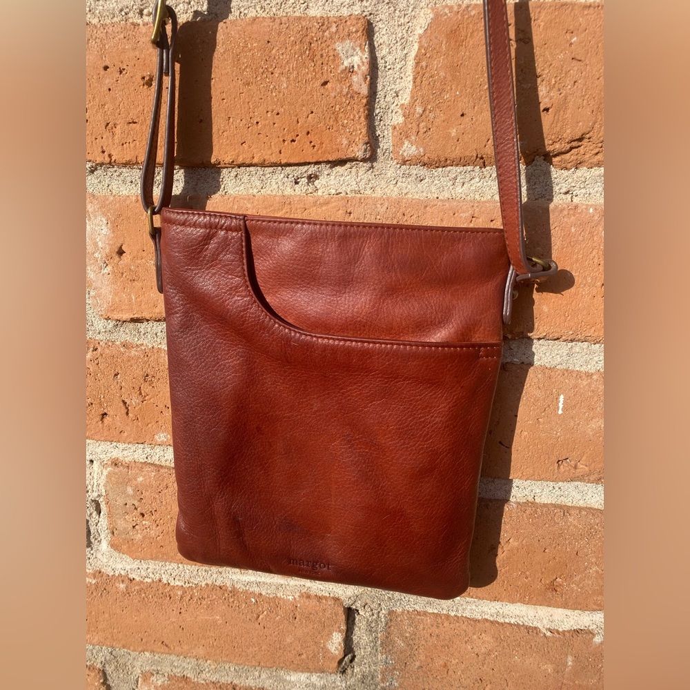 Margot New York Leather Crossbody Bag in Brandy – Worn-In Patina Style